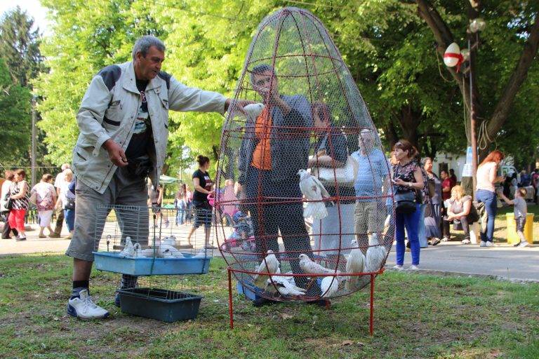 Кулинарни изкушения и забавления за над 4000 гости на Празника на яйцето в Павликени