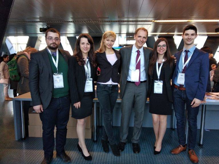 Горещи новини | Студенти от ВТУ се представиха  в Олимпийските игри по право