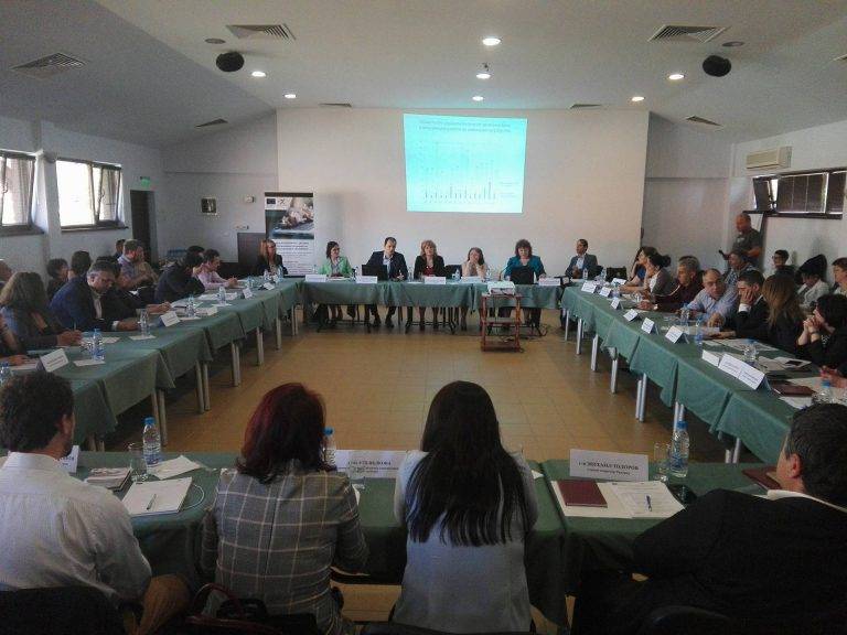 Пари и власт | Експерти от областните администрации търсят решения за облекчаване на услугите за граждани