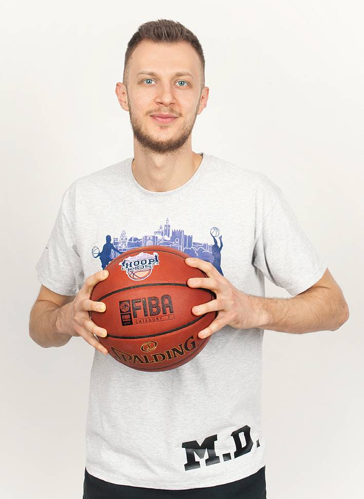 Спорт | Мартин Дурчев за предстоящия камп във Велико Търново: “Искаме да покажем на децата, че баскетболът и спортът изграждат много други качества”