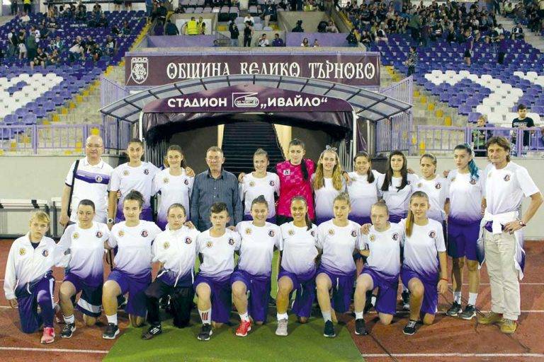 Спорт | Етърки биха “Гунди” със 7:1 при 16-годишните