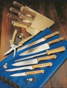 Горещи новини | Продават за 6,9 млн. лв. ножарската  фабрика във Велико Търново