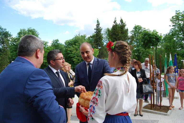 Цветан Цветанов в Горна Оряховица: Градът е пример за добро взаимодействие между държавната и местната власт