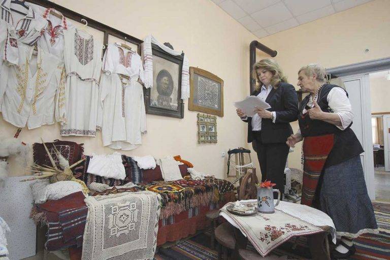 Жителите на Велчево  разплакаха Илияна Йотова