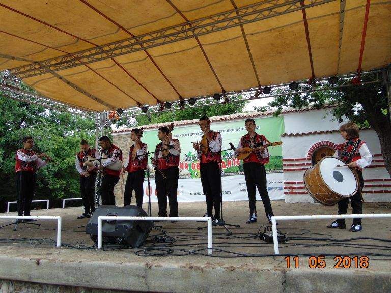 Възпитаници на “Българче” с награди от конкурса “Заблеяло ми агънце”