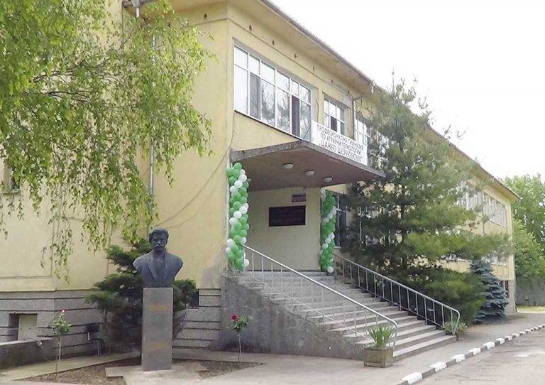 ПГАТ “Цанко Церковски” за 65-а поредна  година приема ученици в специалността “Механизация на селското стопанство”