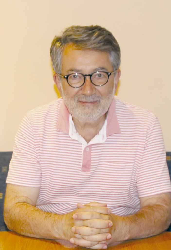 Общество | След 20 г. като редактор в британското ВВС,  Радко Попов замени Лондон със Самоводене