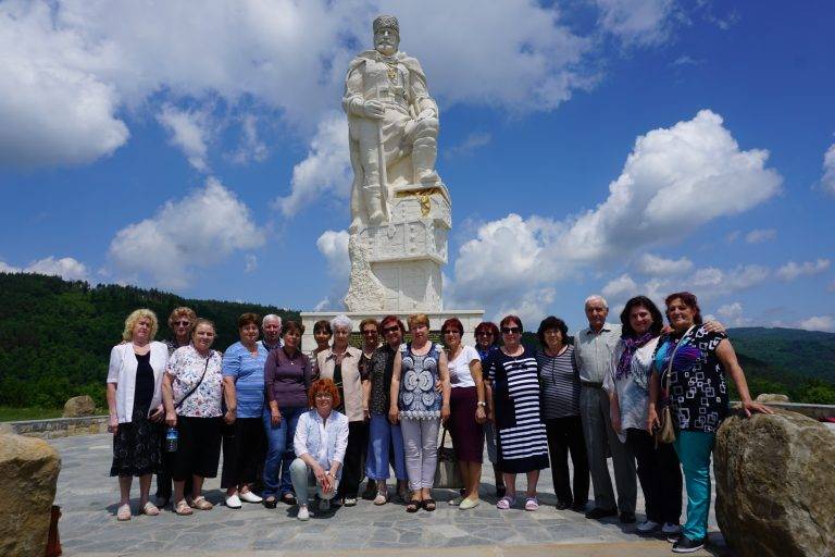 Група “Тракийка” от Поморие гостува на хористките в Беляковец
