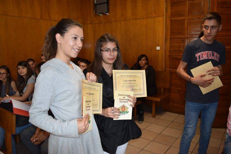 Култура | ПГСАГ завърши успешно съвместен  проект с Районен съд – В. Търново