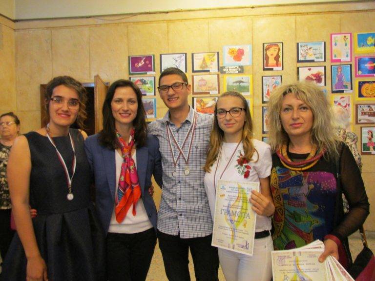 Култура | Възпитаници на ПГСАГ обраха  наградите в международен конкурс