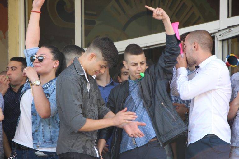 В ПГСАГ изпратиха своите абитуриенти