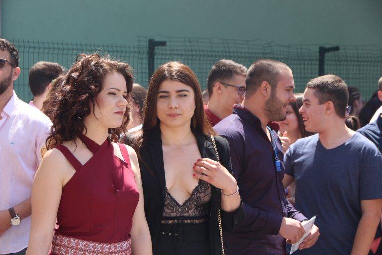 В ПМГ „Васил Друмев“ пожелаха “На добър час!” на 145 абитуриенти