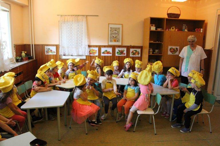 240 малчугани от ДГ „Ален мак“  станаха посланици на Джейми Оливър