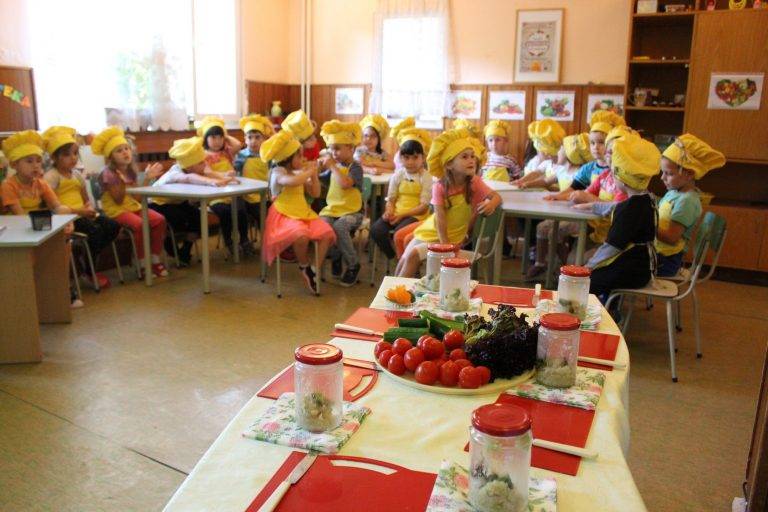 240 малчугани от ДГ „Ален мак“  станаха посланици на Джейми Оливър