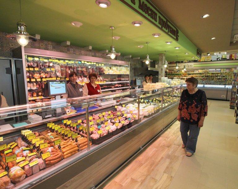 Стотици дойдоха на откриването на втория магазин от веригата “Абсолют+” в Павликени