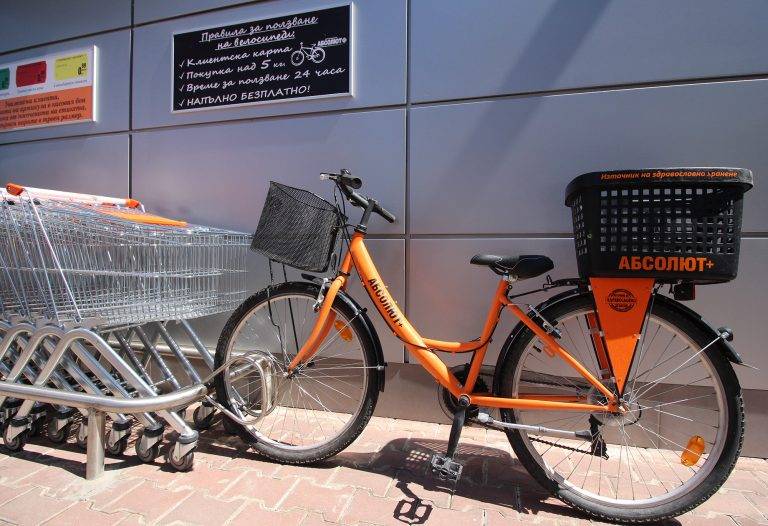 Стотици дойдоха на откриването на втория магазин от веригата “Абсолют+” в Павликени