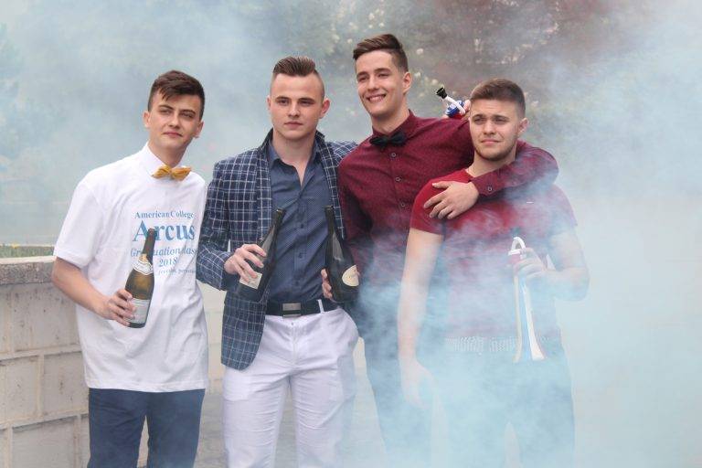 Американски колеж „Аркус“ изпрати шампионския си випуск