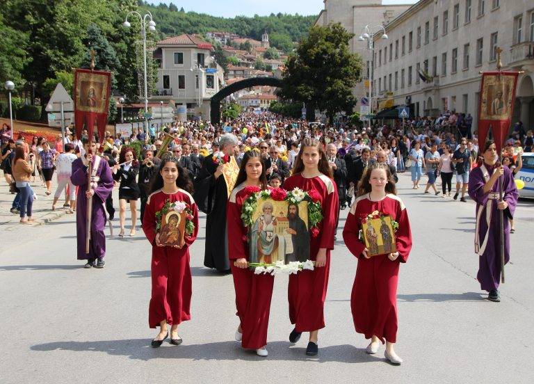 Горещи новини | Велико Търново отбеляза най-българския празник – 24 май