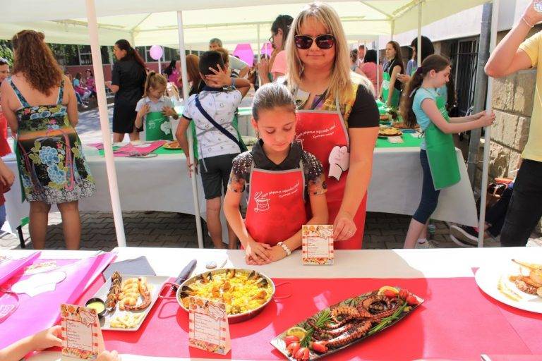 Малки и големи кулинари забъркаха вкусни шедьоври за конкурса на ОУ „Бачо Киро“