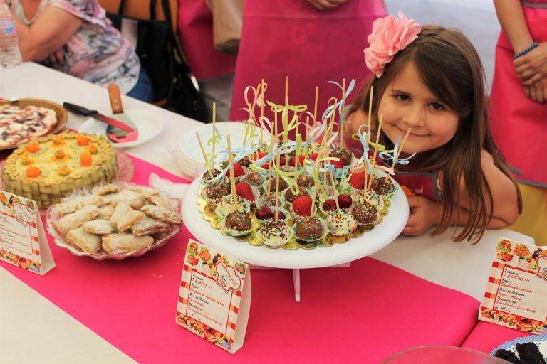 Малки и големи кулинари забъркаха вкусни шедьоври за конкурса на ОУ „Бачо Киро“