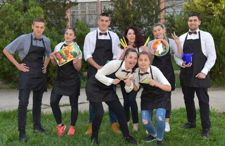 Спорт | С “50/30/20” Спортното училище влезе в  топ 10 на най-добрите учебни компании