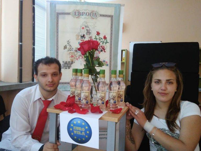 Учебните компании на СУ “Вела Благоева” отиват на националния панаир