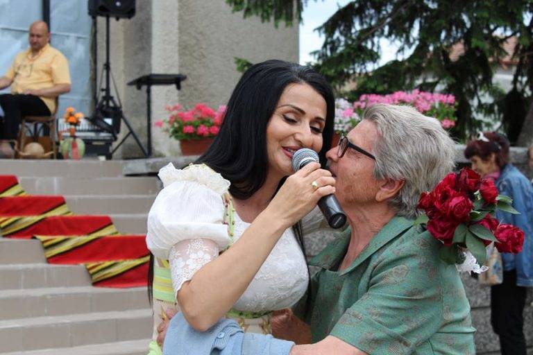 В Дъскот пяха за  мераклиите и пияниците