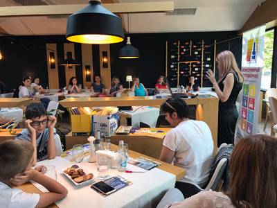 Култура | На родителска среща в бар  дискутираха вредата от алкохола