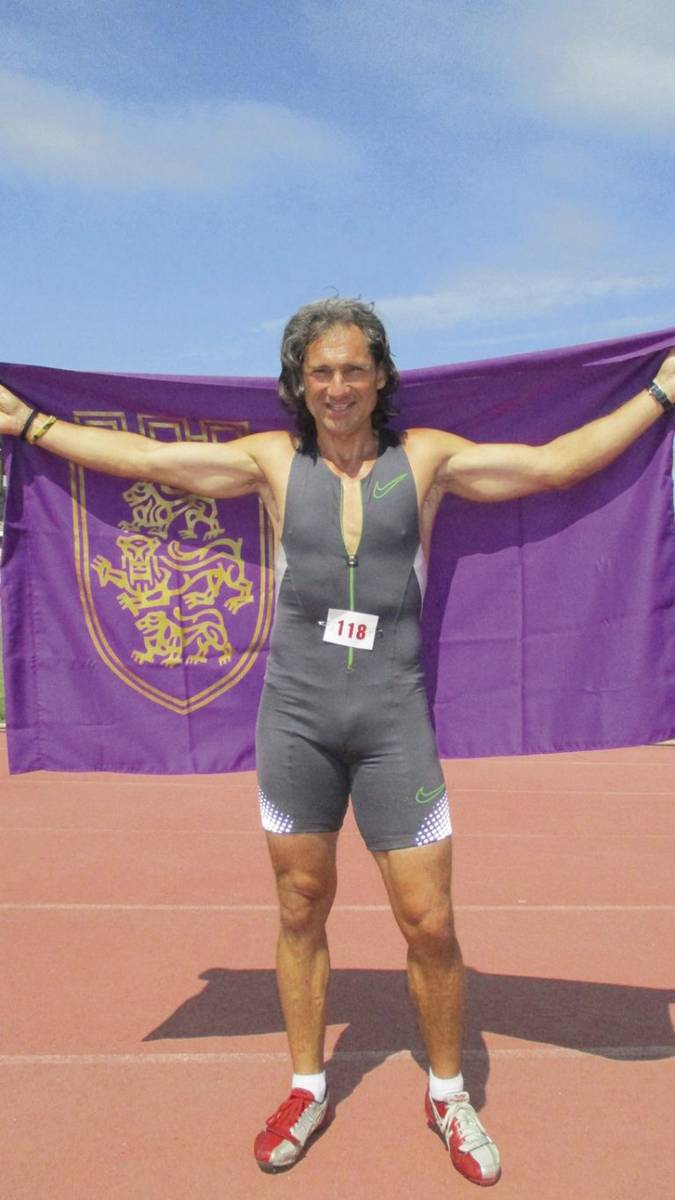 Спорт | Свилен Митрофанов с два златни медала от държавното първенство за ветерани