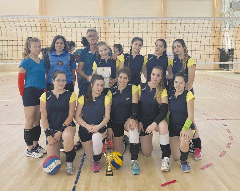 Спорт | Волейболистките на Езикова  гимназия с 4-о място в страната