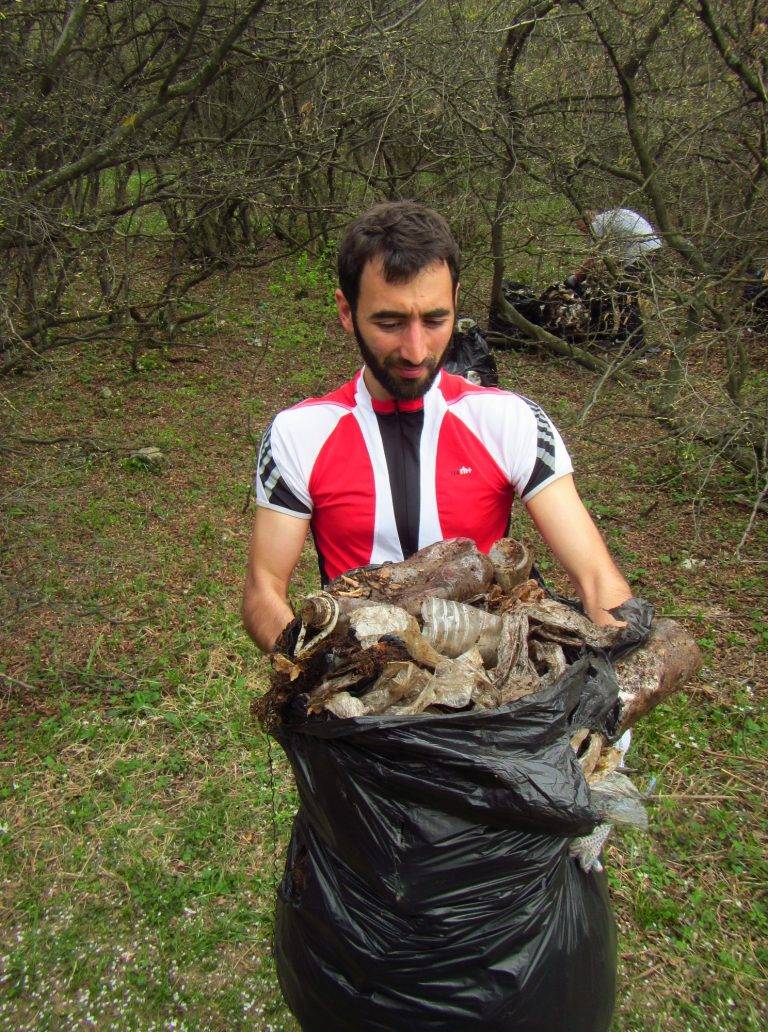 Доброволци отново почистиха  парка Ксилифор