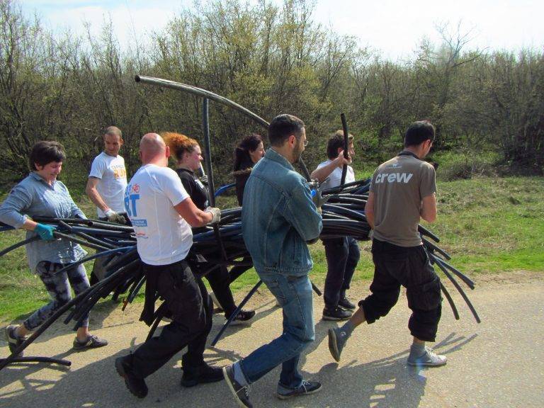 Общество | Доброволци отново почистиха  парка Ксилифор