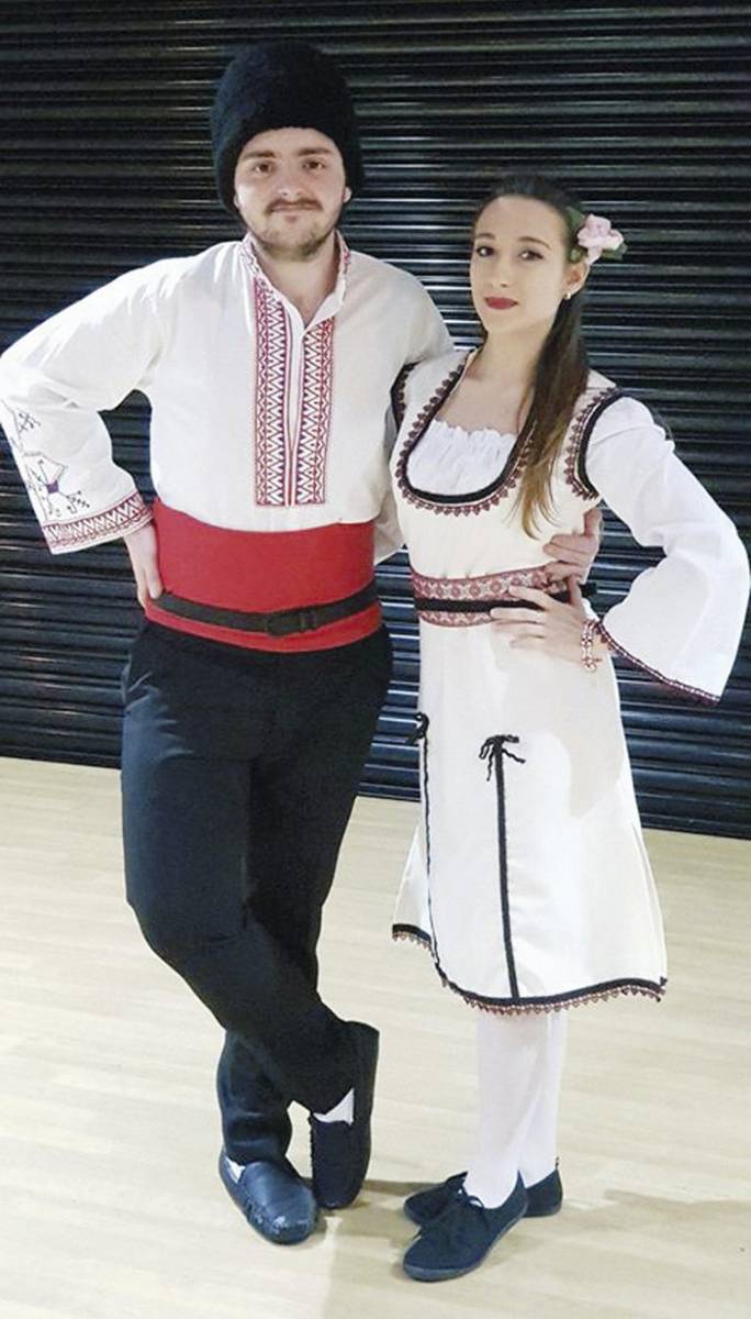 Търновката Надежда Братанова  популяризира българския фолклор  в британския град Кардиф