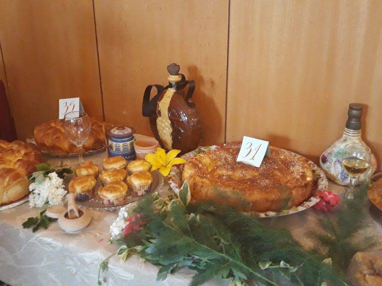 Общество | Празник на погачата направиха в Овча могила