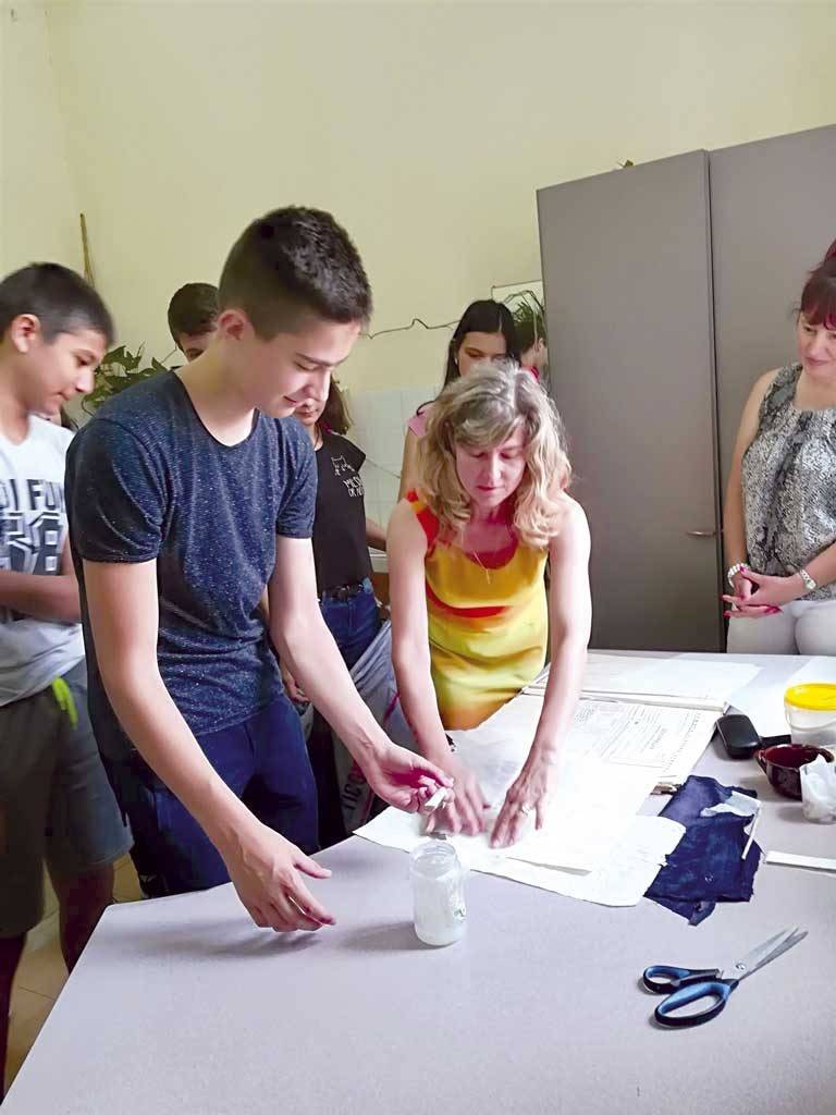 Общество | Държавният архив награди “Янтра ДНЕС” по повод Международния ден на архивистите