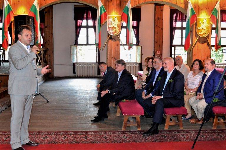 Даниел Панов посрещна дипломатическия корпус на Румъния във Велико Търново