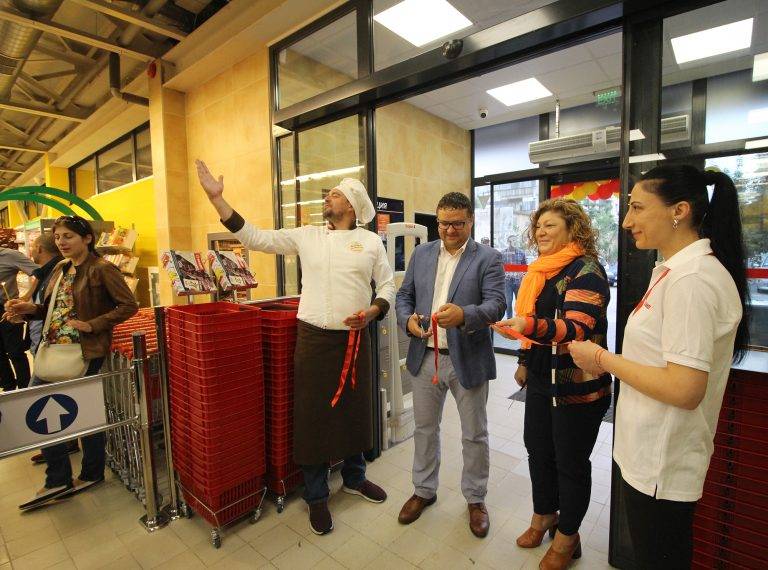 Горещи новини | Т МАРКЕТ отвори във Велико Търново с много промоции и ниски цени