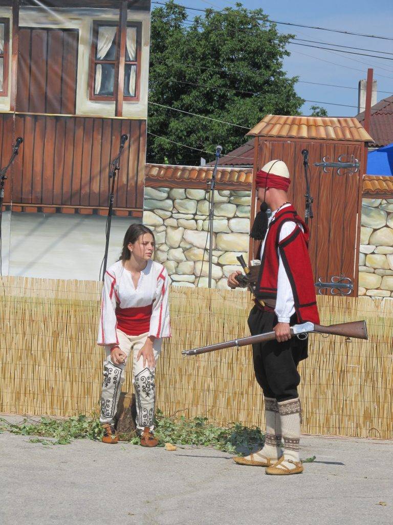 В Мерданя хайдушки песни огласиха селото за осма поредна година