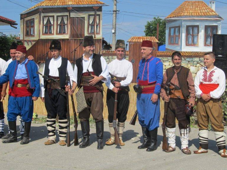 В Мерданя хайдушки песни огласиха селото за осма поредна година