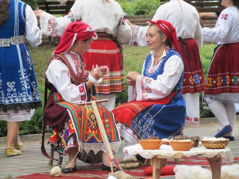 Чудна седянка организираха самодейци за празника на Лясковец