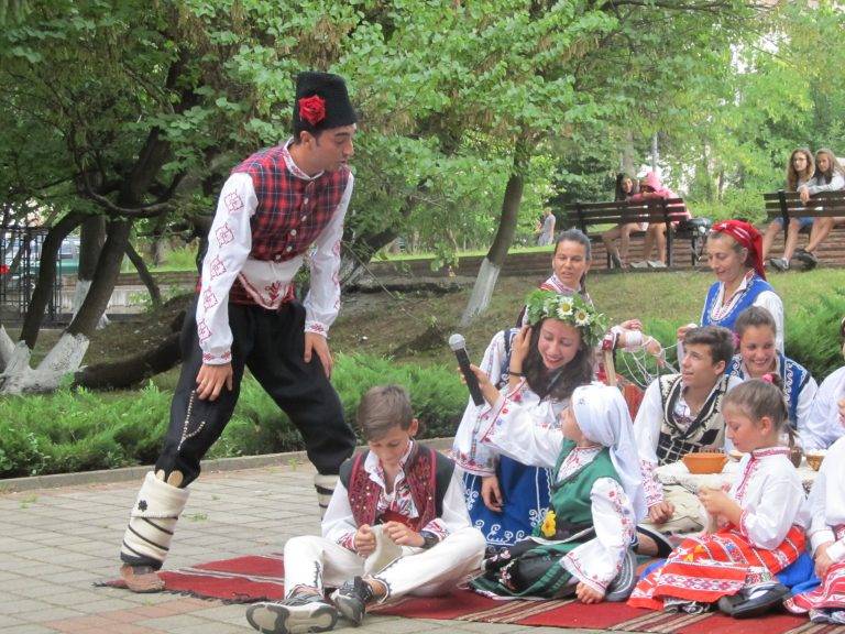 Чудна седянка организираха самодейци за празника на Лясковец