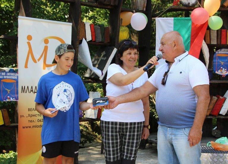 Общество | За по-малко от час Мартин улови  45 риби на езерото в Ксилифор