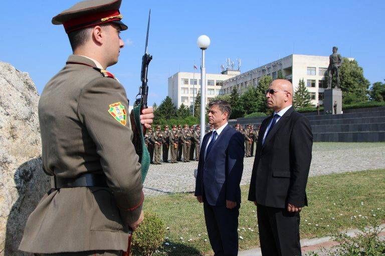 Комисията по отбрана за първи път заседава във НВУ “Васил Левски”