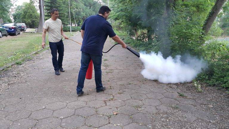 Областна администрация Велико Търново проведе ежегоден планов инструктаж и обучение по пожарна безопасност