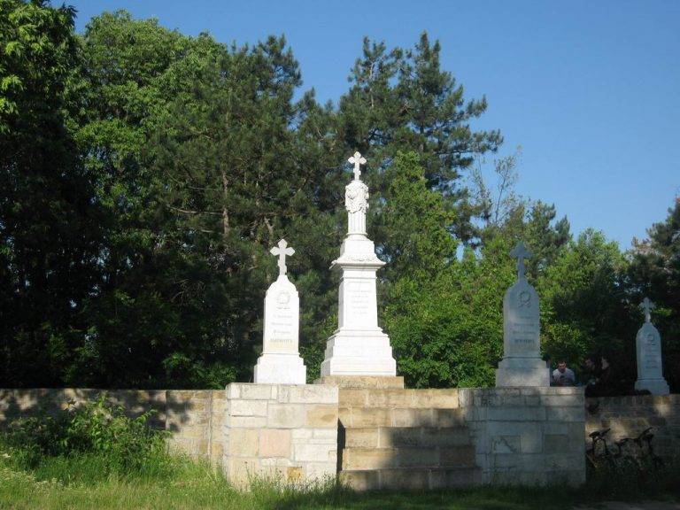 Свищов | Свищов получи 41 000 лв. за местността Паметниците