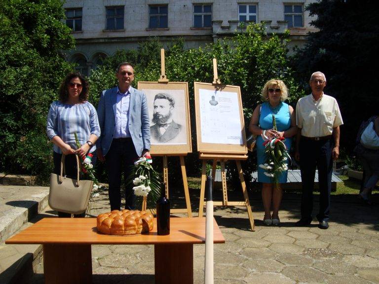 Социалистите се поклониха пред подвига на Ботев и героите от Тасладжа