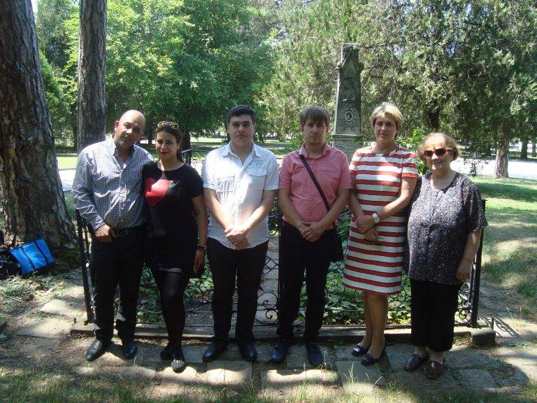 Социалистите се поклониха пред подвига на Ботев и героите от Тасладжа