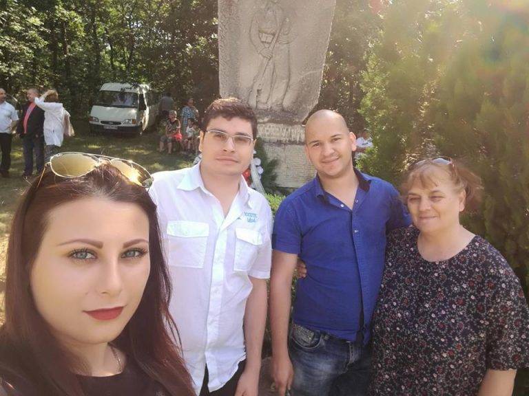 Пари и власт | Социалистите се поклониха пред подвига на Ботев и героите от Тасладжа