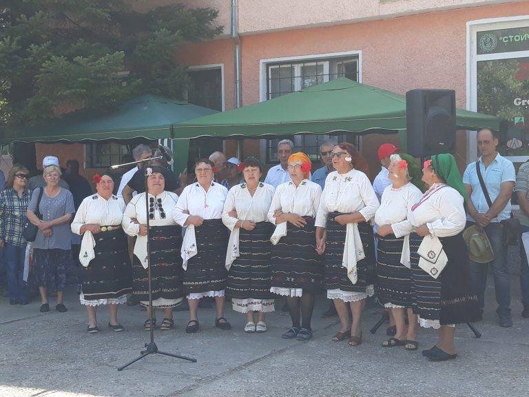 Свищов | Земеделци от региона се събраха за Деня на пшеницата в село Царевец