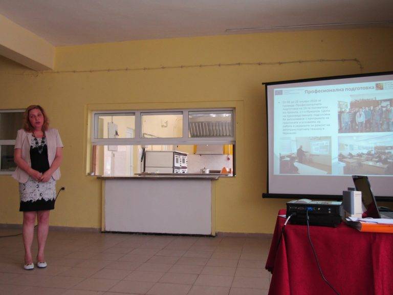 В Свищовската гимназия „Алеко Константинов“ се проведе заключителен семинар по проект от програма Еразъм+